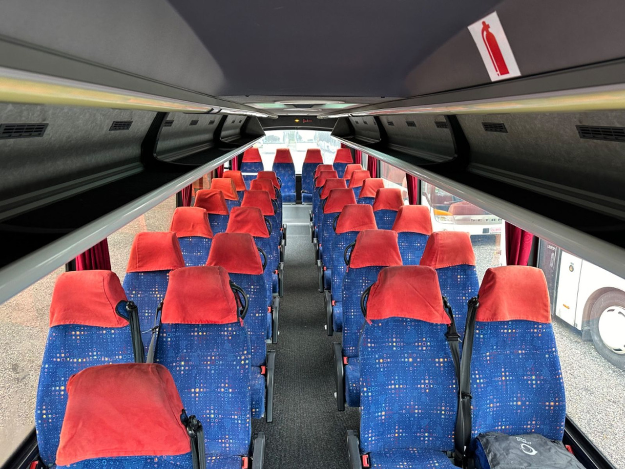 Iveco Kapena Tema 100 (32*Sitze*DE*TOP*Schalt) O510 Iveco Kapena Tema 100 , O 510, 818, Rapido - Minibus, Personenvervoer: afbeelding 5 Iveco Kapena Tema 100 (32*Sitze*DE*TOP*Schalt) O510 Iveco Kapena Tema 100 , O 510, 818, Rapido - Minibus, Personenvervoer: afbeelding 5