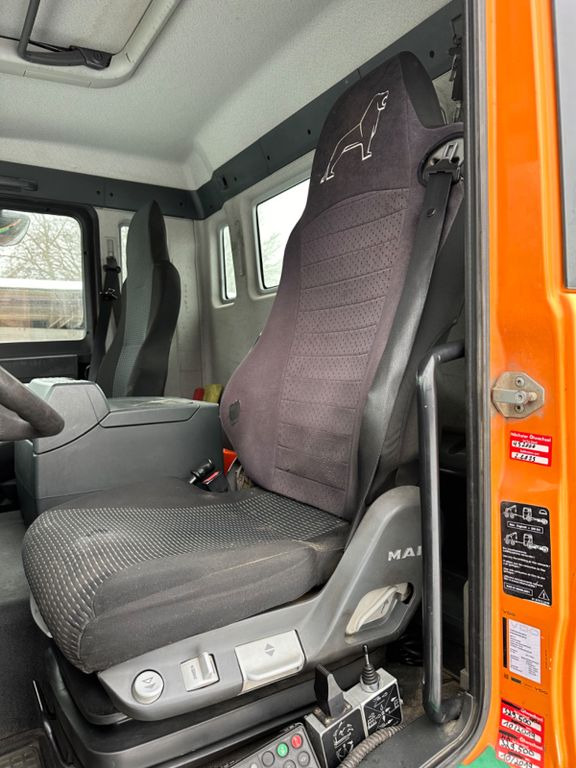 MAN TGS 26.400 6X2-2 BL Meille RK 20.70 Absetzkipper MAN TGS 26.400 6X2-2 BL Meille RK 20.70 Absetzkipper - Portaalarmsysteem vrachtwagen: afbeelding 4 MAN TGS 26.400 6X2-2 BL Meille RK 20.70 Absetzkipper MAN TGS 26.400 6X2-2 BL Meille RK 20.70 Absetzkipper - Portaalarmsysteem vrachtwagen: afbeelding 4