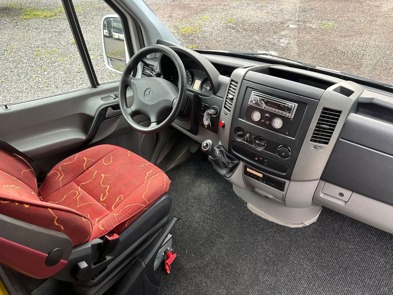 Mercedes-Benz Sprinter 516 CDi (24 Sitze*DE*AC*Reise) - Minibus, Personenvervoer: afbeelding 4 Mercedes-Benz Sprinter 516 CDi (24 Sitze*DE*AC*Reise) - Minibus, Personenvervoer: afbeelding 4