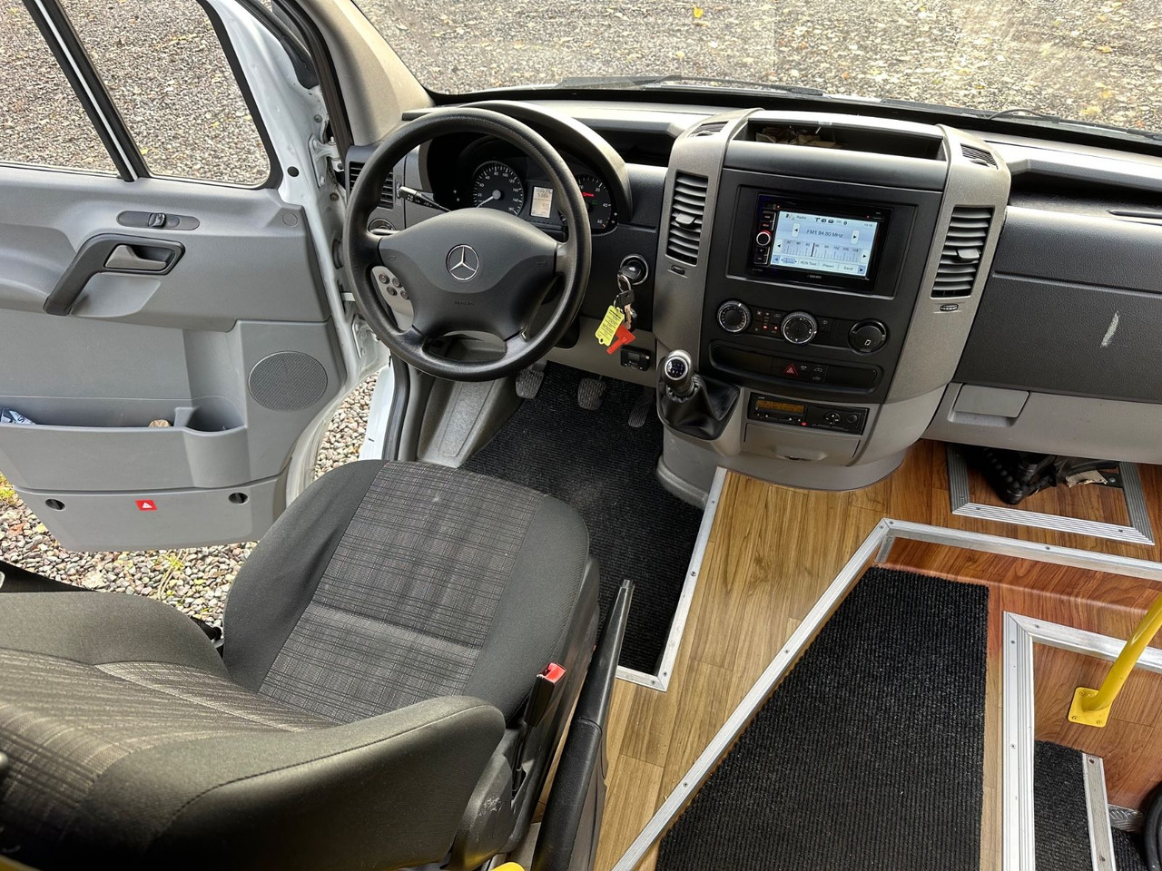 Mercedes-Benz Sprinter 516 CDi (DE*Klima*23 Reisesitze) - Minibus, Personenvervoer: afbeelding 4 Mercedes-Benz Sprinter 516 CDi (DE*Klima*23 Reisesitze) - Minibus, Personenvervoer: afbeelding 4