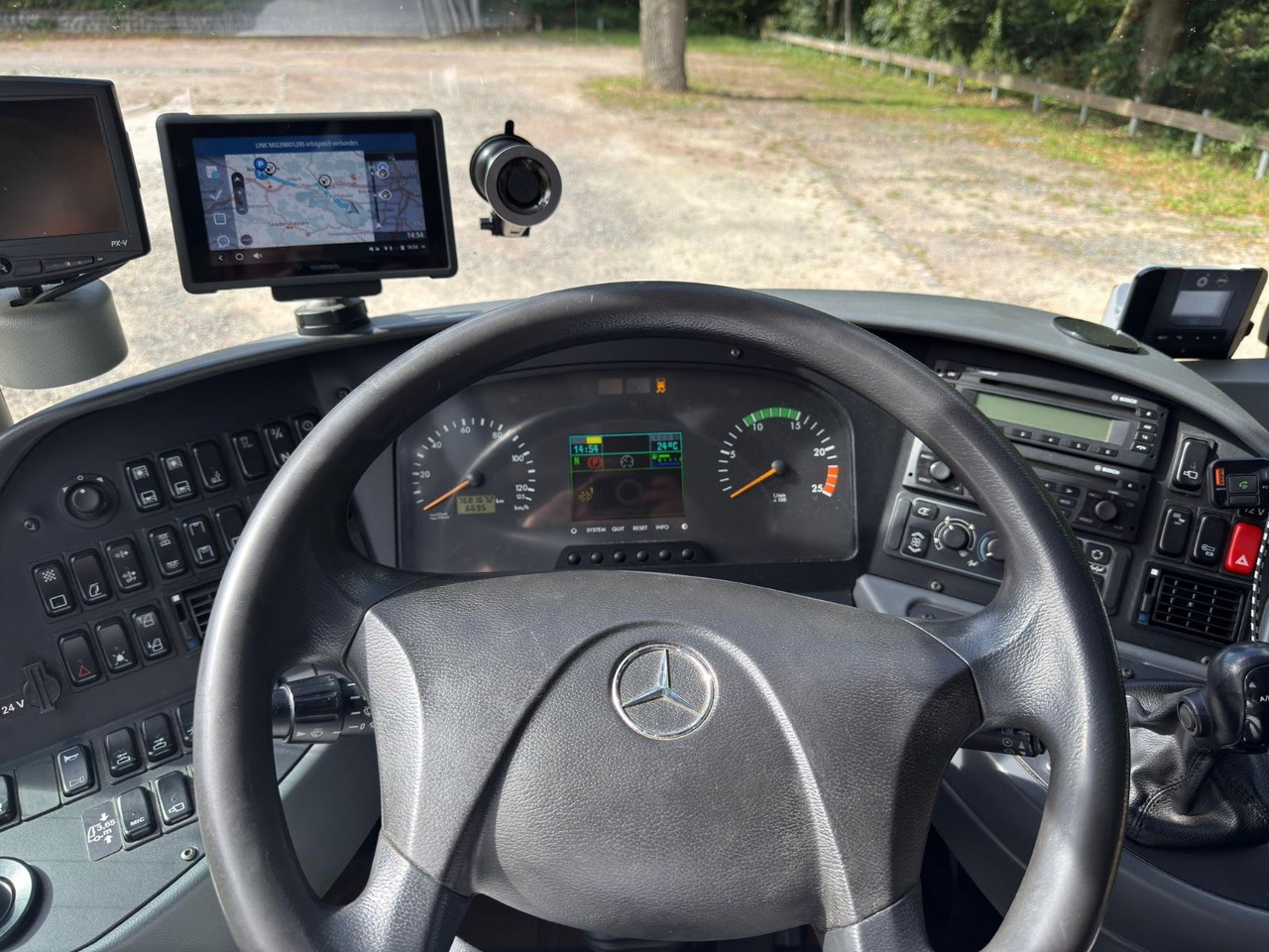 Mercedes-Benz Tourismo O350 17 RHD-L (59Sitze*DE*TOP) - Touringcar: afbeelding 5 Mercedes-Benz Tourismo O350 17 RHD-L (59Sitze*DE*TOP) - Touringcar: afbeelding 5