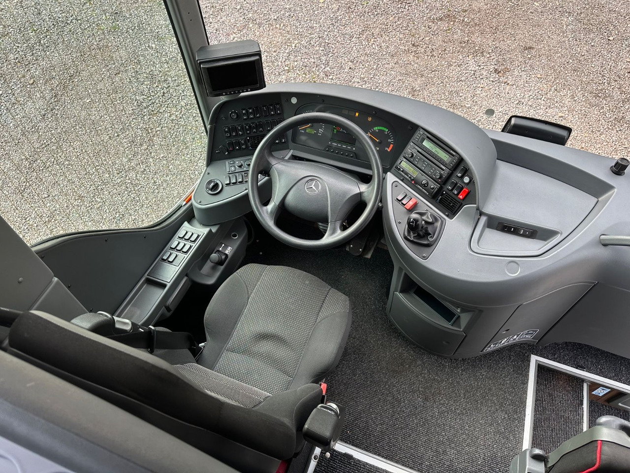 Mercedes-Benz Tourismo O350 17 RHD-L (60 Sitze*341.tKM*DE*TOP) - Touringcar: afbeelding 5 Mercedes-Benz Tourismo O350 17 RHD-L (60 Sitze*341.tKM*DE*TOP) - Touringcar: afbeelding 5