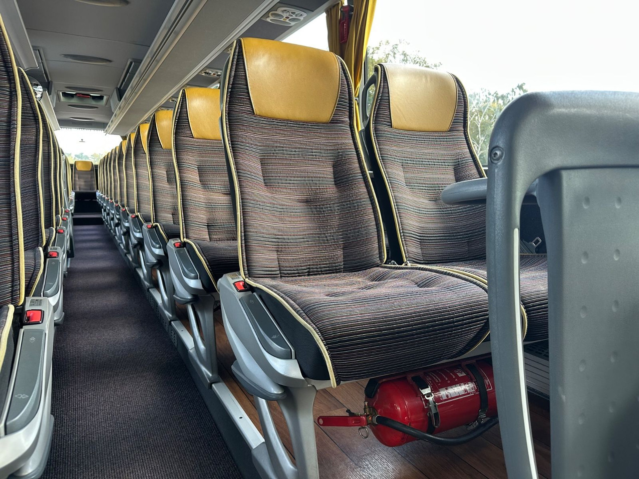 Mercedes-Benz Tourismo O350 RHD (Euro 6 VI *DE*TOP) - Touringcar: afbeelding 5 Mercedes-Benz Tourismo O350 RHD (Euro 6 VI *DE*TOP) - Touringcar: afbeelding 5