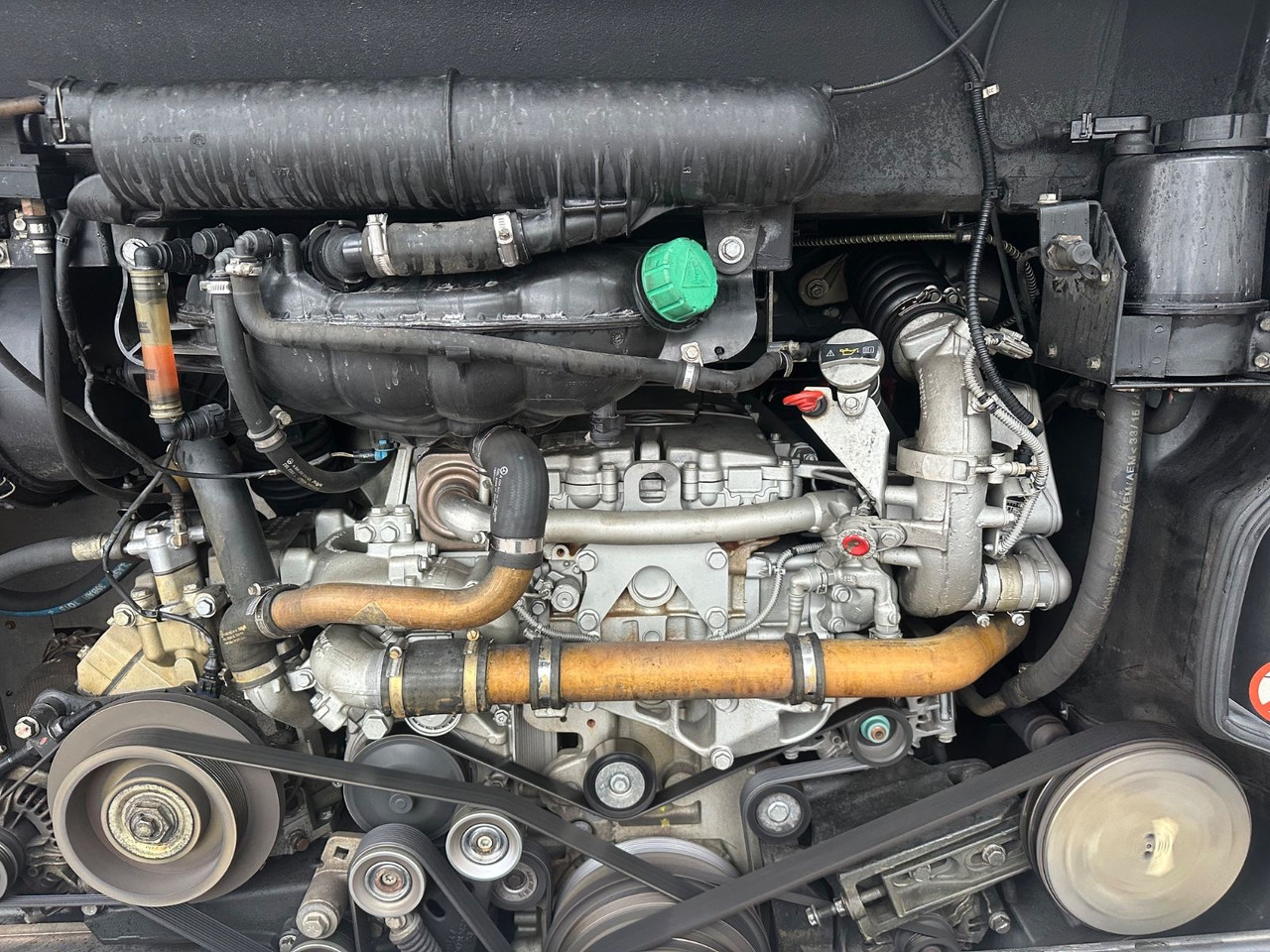 Setra S 415 UL GT (Euro6*DE*TOP) - Streekbus: afbeelding 4 Setra S 415 UL GT (Euro6*DE*TOP) - Streekbus: afbeelding 4