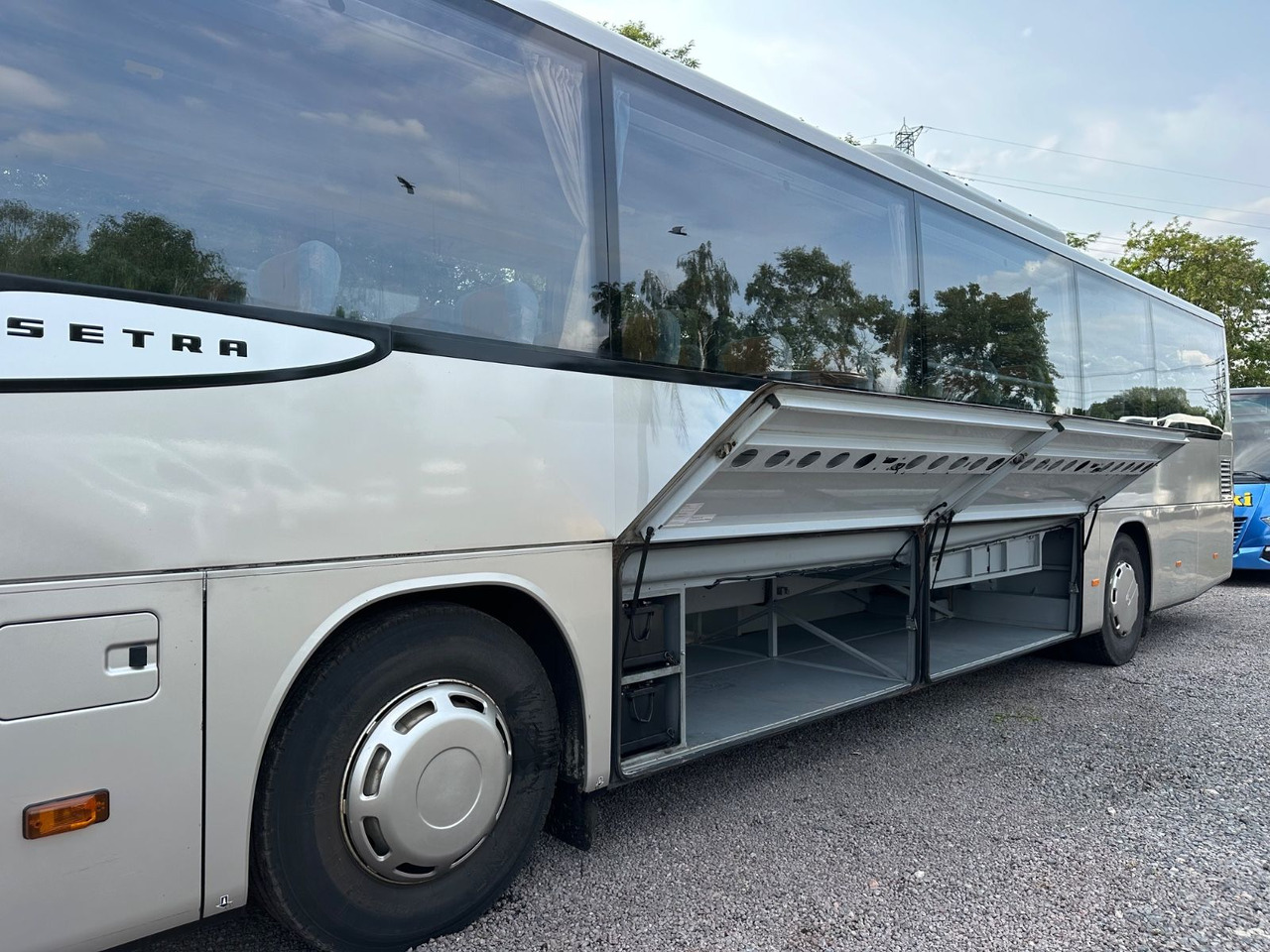Setra S 415 UL GT (Motor neu*TOP) - Streekbus: afbeelding 5 Setra S 415 UL GT (Motor neu*TOP) - Streekbus: afbeelding 5