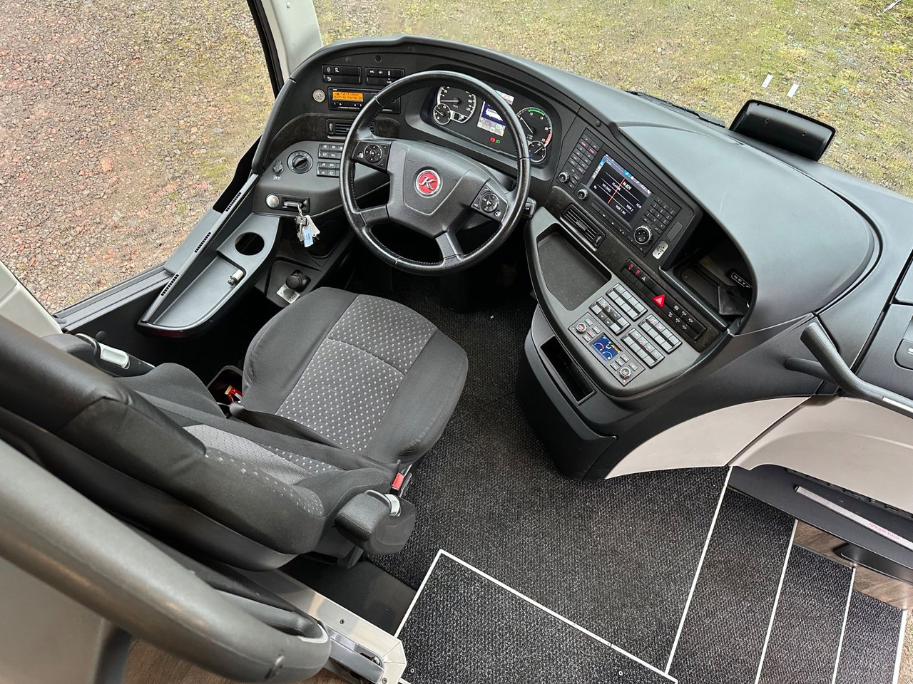 Setra S 515 HD (12.30 M*DE-Bus*TOP) - Touringcar: afbeelding 5 Setra S 515 HD (12.30 M*DE-Bus*TOP) - Touringcar: afbeelding 5