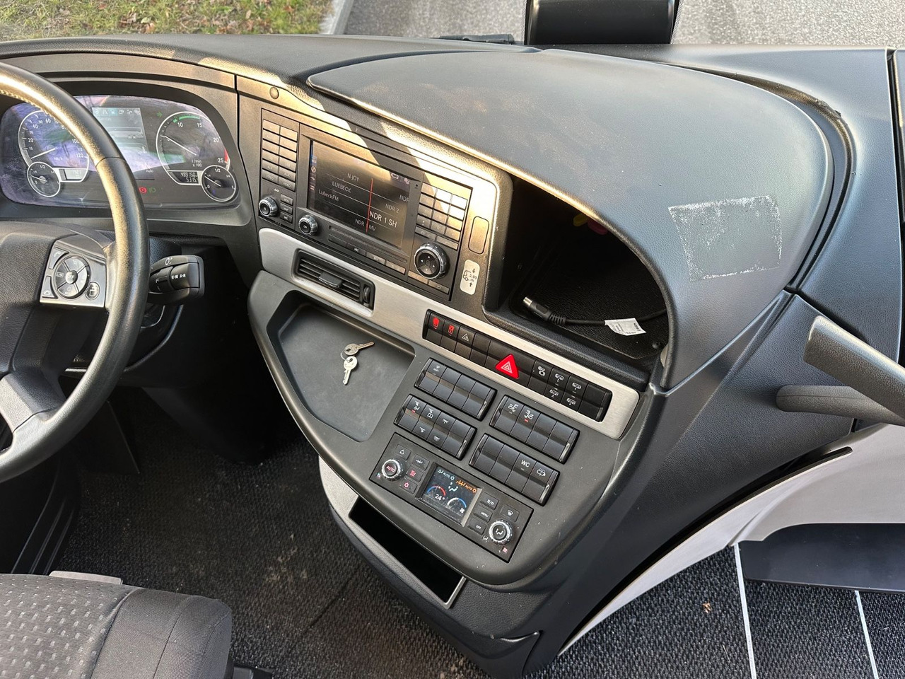 Touringcar Setra S 519 HD (67 Sitze*TOP): afbeelding 8 Touringcar Setra S 519 HD (67 Sitze*TOP): afbeelding 8