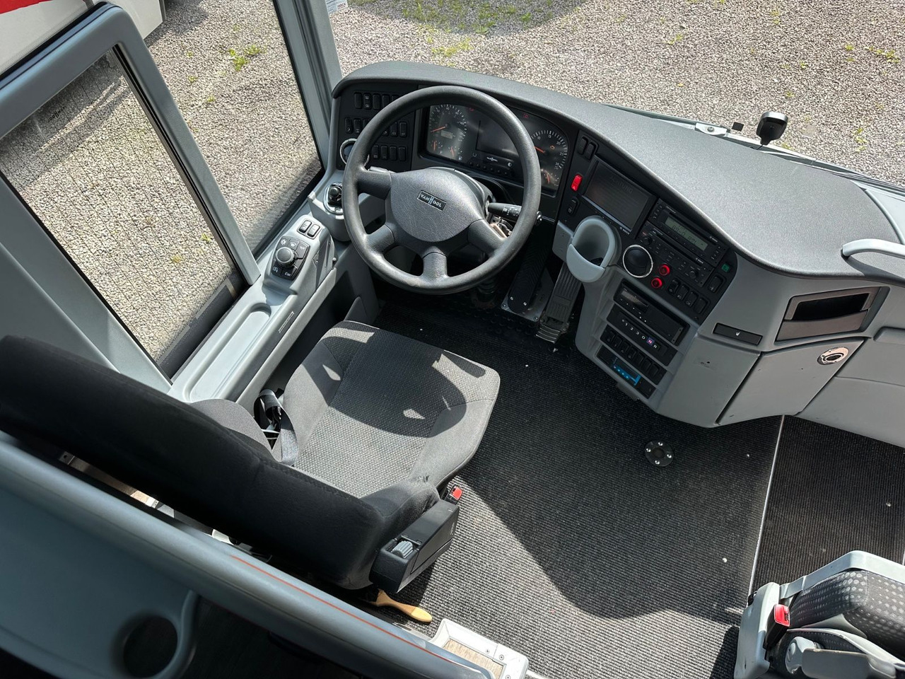 Vanhool TX16 Alicron (TOP*Euro 6) 515 /O350 - Touringcar: afbeelding 5 Vanhool TX16 Alicron (TOP*Euro 6) 515 /O350 - Touringcar: afbeelding 5