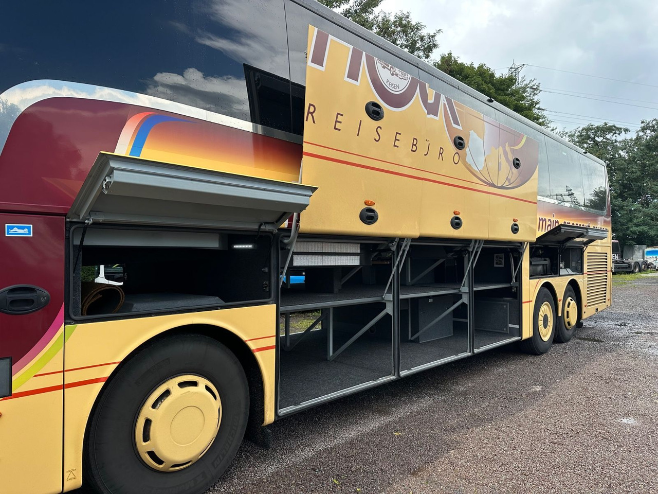 Vanhool TX16 Astron (TOP) 417 HDH/ 517 HDH - Touringcar: afbeelding 4 Vanhool TX16 Astron (TOP) 417 HDH/ 517 HDH - Touringcar: afbeelding 4