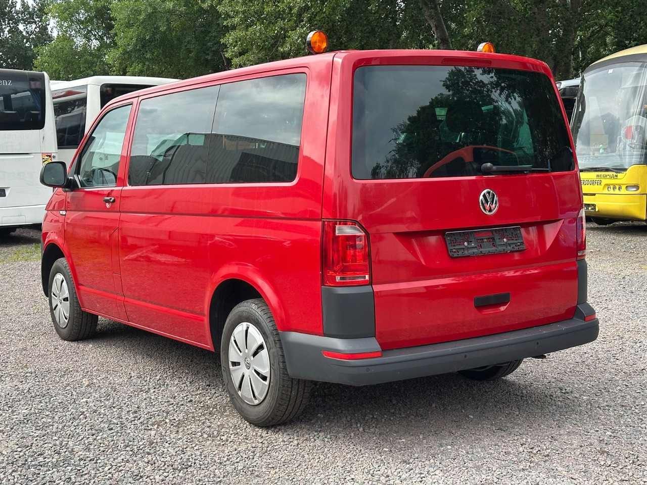 Volkswagen T6 Kombi (PDC Hi*ACC*StandHz*9 Sitzer*AC) - Personenvervoer: afbeelding 2 Volkswagen T6 Kombi (PDC Hi*ACC*StandHz*9 Sitzer*AC) - Personenvervoer: afbeelding 2