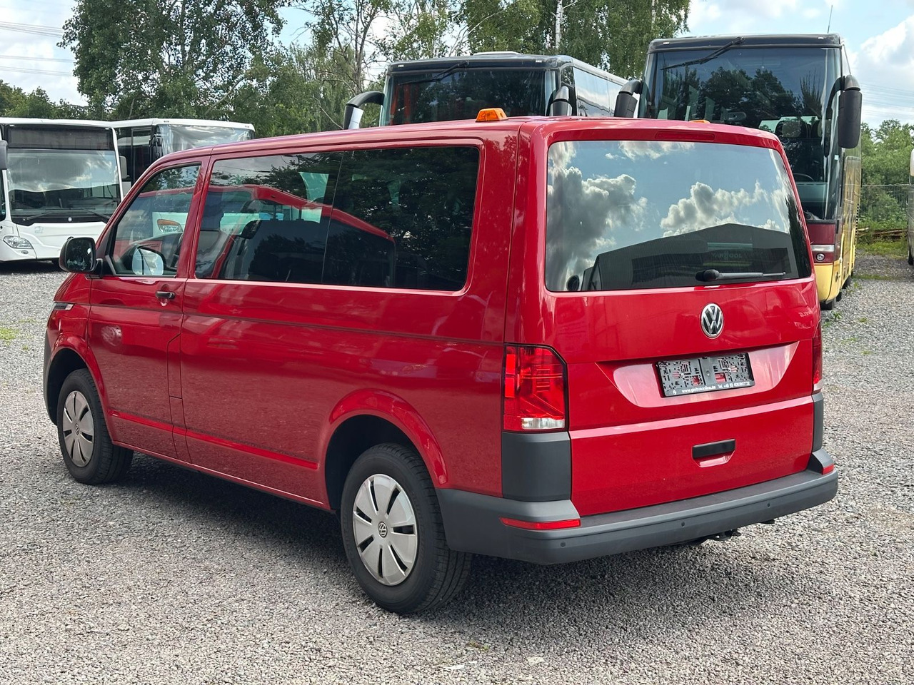 Volkswagen T6 Kombi (PDC Hi*ACC*StandHz*9 Sitzer*AC) - Personenvervoer: afbeelding 2 Volkswagen T6 Kombi (PDC Hi*ACC*StandHz*9 Sitzer*AC) - Personenvervoer: afbeelding 2